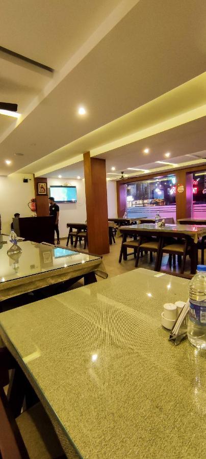 Hotel Cloudbay Kattappana Bagian luar foto