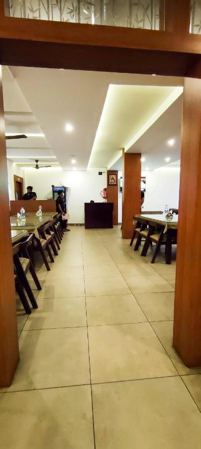 Hotel Cloudbay Kattappana Bagian luar foto